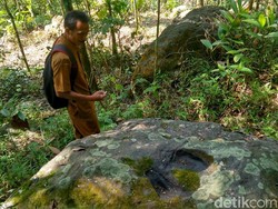 Cerita Mitos dan Ritual di Batu Tapak Putri Ciamis