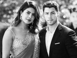 Nick Jonas-Priyanka Chopra Kencan Pertama Usai Tunangan di Los Angeles