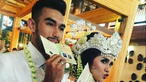 Just Married! Potret Bahagia Raya Kitty dan Abid
