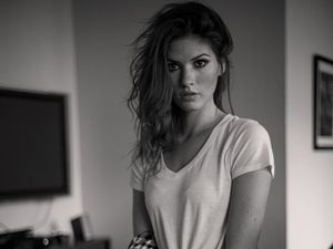 Pesona Shauna Sexton, Model Playboy yang Dekat dengan Ben Affleck