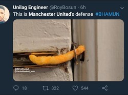 Lini pertahanan yang buruk membuat MU kalah 2-3 dari Brighton & Hove Albion di pekan kedua Liga Inggris. Lini belakang Setan Merah serapuh cemilan, ya! (Foto: Twitter @RoyBosun)
