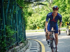 Bugarnya Siwon Choi, Pentolan Super Junior yang Hobi Lari dan Bersepeda