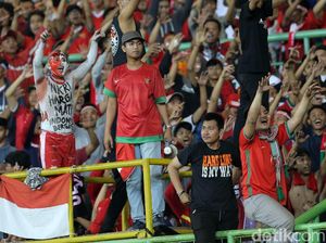 Ekspresi Kebahagiaan Suporter Indonesia