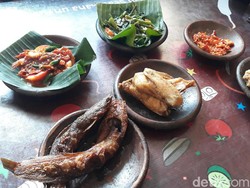 Waroeng SS: Tersengat Sambal Pusing plus Ayam Goreng kampung Juicy