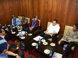 Temui Bamsoet, Mahasiswa Ngadu Aturan Larangan Berpolitik di Kampus