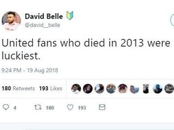 Fans MU kini menyaksikan timnya bertanding pasti lebih banyak menyesal nih. (Foto: Twitter @david_belle)