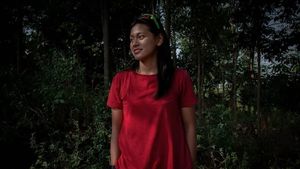 Foto Aksi Sepeda Atlet Cantik Peraih Emas Tiara Andini