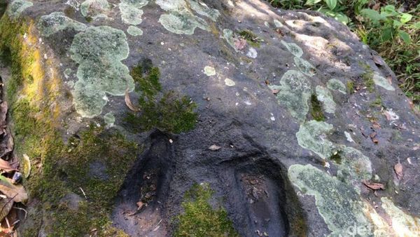 Foto: Batu Pengabul Keinginan dari Ciamis