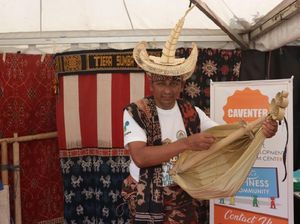 Tenun Ikat Sumba Timur Mejeng di Expo and Conference Asian Games 2018 Tenun Ikat Sumba Timur Mejeng di Expo and Conference Asian Games 2018