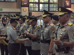Kapolri Pimpin Sertijab 6 Kapolda dan Kadiv Propam