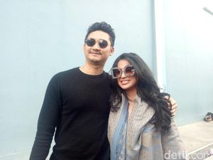 Blak-blakan Dewi Persik: Aneka Gaya Layani Suami Biar Lengket Blak-blakan Dewi Persik: Aneka Gaya Layani Suami Biar Lengket