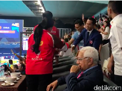 Sandiaga Tak Jadi Cium Tangan Jokowi