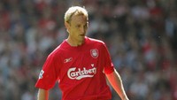 Saat ini Liverpool memang memiliki bek termahal di Premier League setelah menghabiskan GBP 75 juta untuk Virgil van Dijk. Namun, bek terbaik Liverpool bernilai sangat jauh lebih murah saat memboyong Sami Hyypia seharga GBP 2,5 juta pada 1999. Hyypia mengantar Liverpool menjuarai Liga Champions 2005, sebelum pergi usai 464 penampilan. (Foto: Alex Livesey/Getty Images)