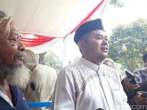 Pakdhe Karwo dan Khofifah akan Salat Id di Masjid Al-Akbar Surabaya