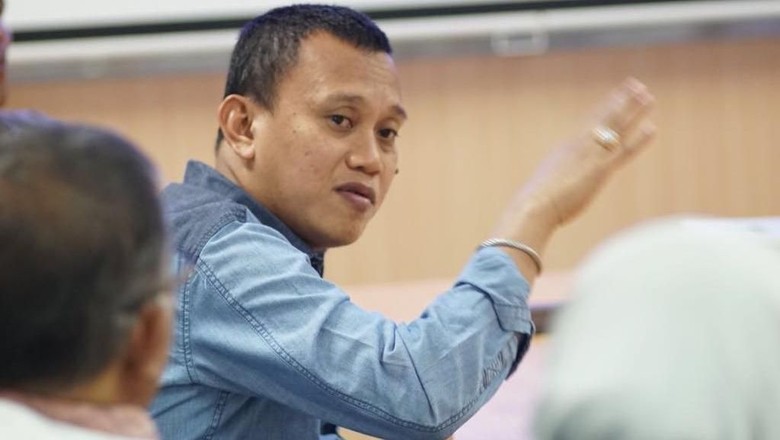 Sandiaga Dilarang Masuk Kampus, Tim Jokowi: Harus Ikut Aturan Sandiaga Dilarang Masuk Kampus, Tim Jokowi: Harus Ikut Aturan