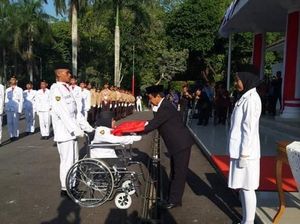 Momen Haru Anak Berkebutuhan Khusus Jadi Paskibra 17 Agustus di Babel Momen Haru Anak Berkebutuhan Khusus Jadi Paskibra 17 Agustus di Babel