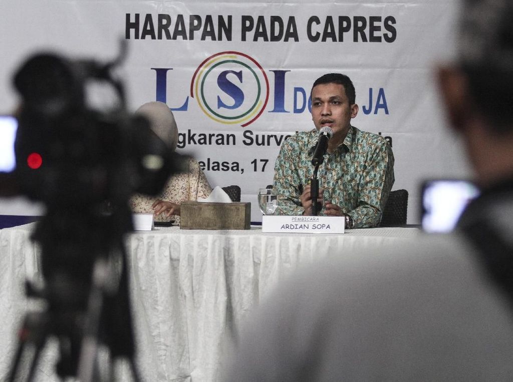 LSI Denny JA: Jokowi Ungguli Prabowo di Semua Pulau Indonesia LSI Denny JA: Jokowi Ungguli Prabowo di Semua Pulau Indonesia