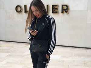 Gaya Carmen Rowena, Istri Pemain Bola Lilipaly Pencetak Gol di Asian Games