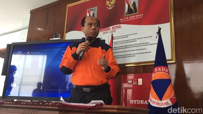 Kepala Pusat Data, Informasi, dan Humas BNPB Sutopo Purwo Nugroho (Samsudhuha/detikcom) Kepala Pusat Data, Informasi, dan Humas BNPB Sutopo Purwo Nugroho (Samsudhuha/detikcom)