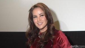 Pengalaman Pertama Olla Ramlan Adegan Ranjang di Film Horor