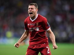 Direkrut dari Manchester City secara gratis pada 2015, James Milner menikmati karier yang lebih cemerlang di Liverpool. Dia menjadi bagian penting yang mengantar Liverpool maju ke final Liga Champions tahun lalu, dan menjadi jimat bagi timnya, yang tidak terkalahkan usai dia mencetak gol ke gawang lawan. (Foto: Laurence Griffiths/Getty Images)
