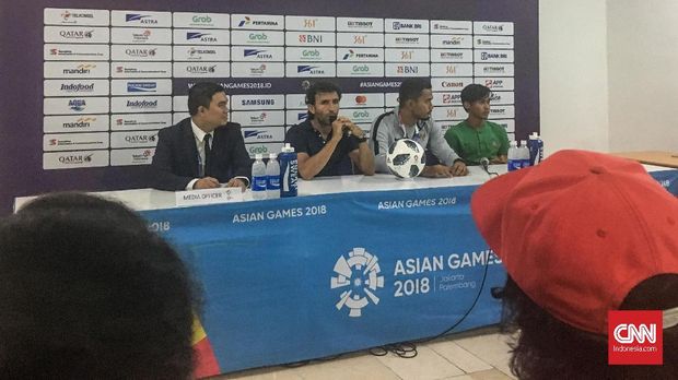 Luis Mila memasukkan Hanif Sjahbandi untuk memperkuat pertahanan namun akhirnya malah sukses mencetak gol.