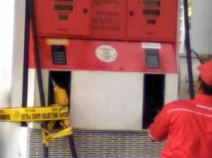 Beredar Foto SPBU di Cianjur Digaris Polisi, Begini Ceritanya Beredar Foto SPBU di Cianjur Digaris Polisi, Begini Ceritanya