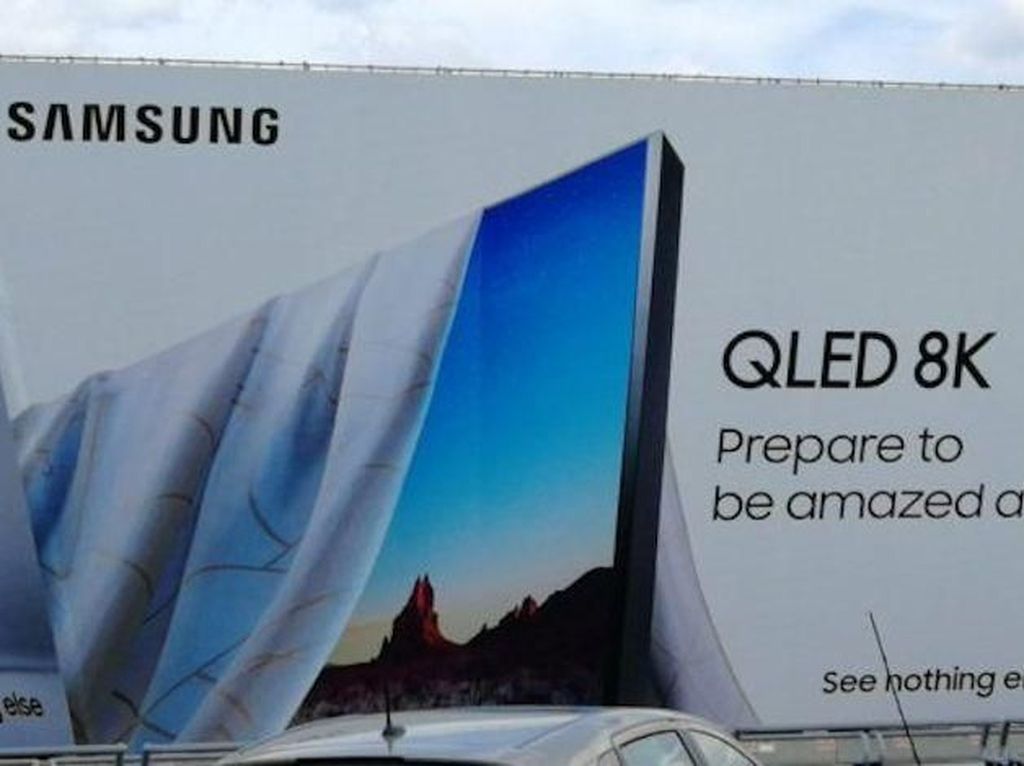 Samsung Pamer TV 8K di Berlin Samsung Pamer TV 8K di Berlin