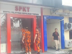 Sejumlah Ormas Tolak Kedatangan Neno Warisman di Pekanbaru Sejumlah Ormas Tolak Kedatangan Neno Warisman di Pekanbaru