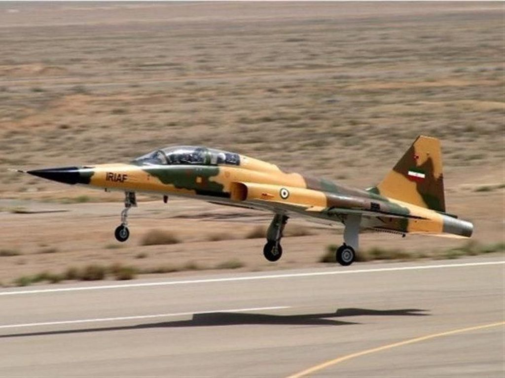 Iran Pamerkan Kowsar, Jet Tempur Terbaru Buatan Dalam Negeri Iran Pamerkan Kowsar, Jet Tempur Terbaru Buatan Dalam Negeri