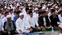 Sandiaga Uno Salat Idul Adha Bersama Warga di Jatinegara