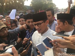 Saat Sandiaga Tolak Berpidato Sebelum Salat Idul Adha di Jatinegara
