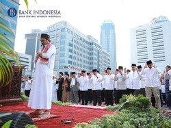 BI Kurbankan Ratusan Sapi hingga Ribuan Kambing ke Korban Gempa NTB