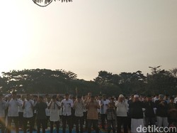 Ribuan Warga Bandung Salat Id di Lapangan Gasibu