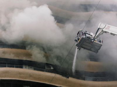 Ganasnya Kebakaran di Apartemen India yang Tewaskan 4 orang