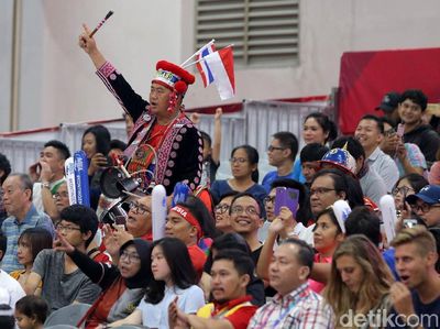 Suporter Thailand pun Ikut Dukung Lifter Indonesia