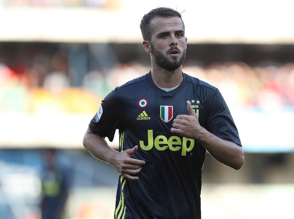 Pjanic Bicara soal Harapan di Liga Champions dan Ronaldo Pjanic Bicara soal Harapan di Liga Champions dan Ronaldo
