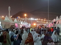 Ratusan Jemaah Indonesia Dirawat di Mina, 1 Orang Meninggal Dunia