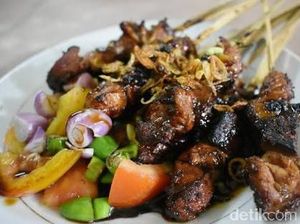 Lagi Siap-siap Bikin Sate? Ikuti Tips Chef Ini agar Sate Empuk Enak