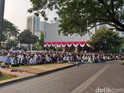 Khotbah Id di Balai Kota: Keislaman Orang Tak Ditentukan Pemimpinnya