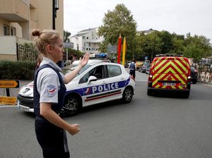 ISIS Mengklaim Dalangi Aksi Penikaman di Pinggiran Paris