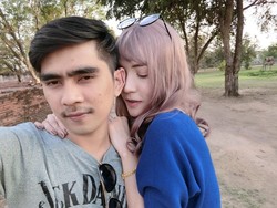 Viral, Model Cantik Pacari Tukang Ojek