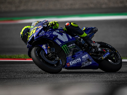 Dukung Movistar Yamaha, Raih Kesempatan Nonton MotoGP di Sepang