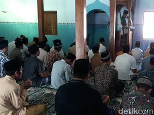 Menengok Aliran Thoriqot Syathoriyah di Magetan Salat Id Hari Ini
