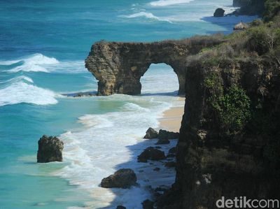Foto: Batu 12 Apostles dari Sumba