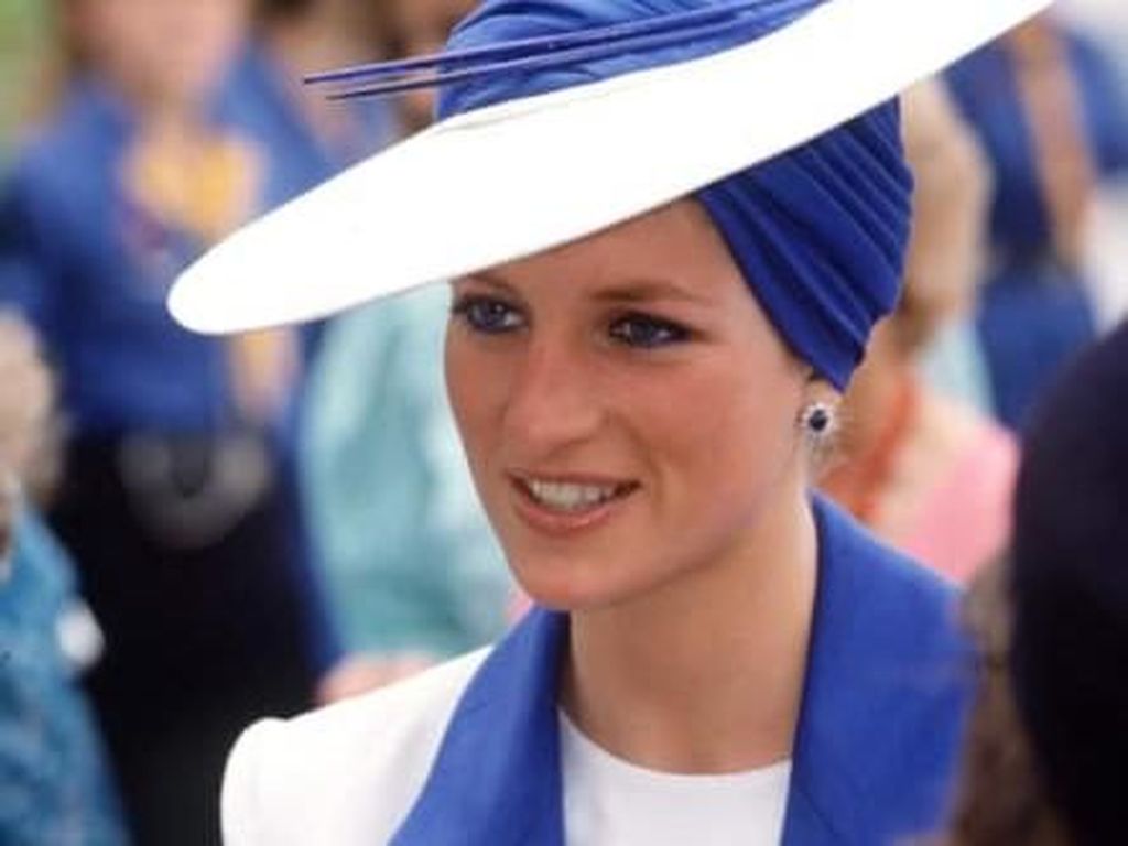 5 Hak Putri Diana yang Terenggut Pasca Cerai dari Pangeran Charles 5 Hak Putri Diana yang Terenggut Pasca Cerai dari Pangeran Charles