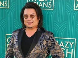 Begini Penampakan Novel Baru Penulis Crazy Rich Asians