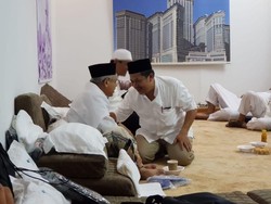 Fahri Hamzah dan Fadli Zon Bertemu Maruf Amin di Mina
