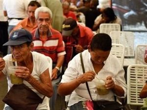 Venezuela Kaya Minyak Tapi Mata Uangnya Anjlok, Bagaimana Bisa?