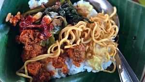 Meski Lauknya Sederhana, Sarapan Nasi Ponggol Puas Kenyangnya